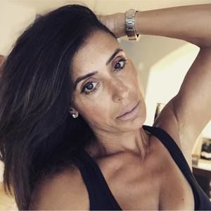 Meet your Posher, Etty brian